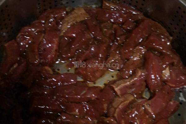 黑胡椒牛肉干的做法图解2