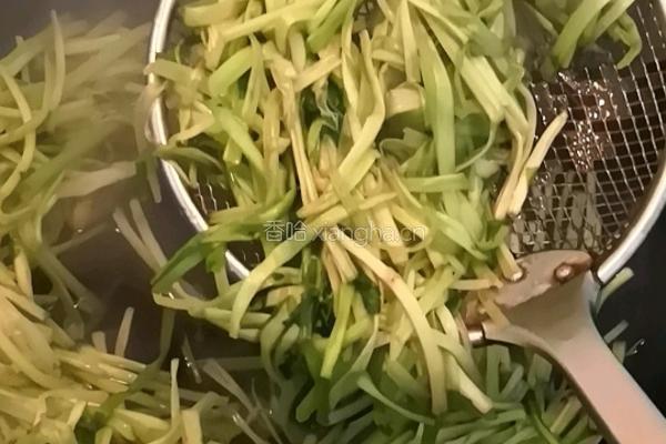 常州特色菜_凉拌水芹的做法图解3