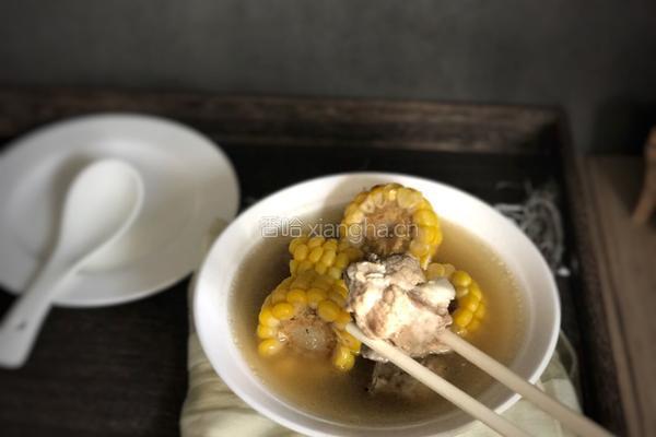 玉米排骨汤的做法图解10