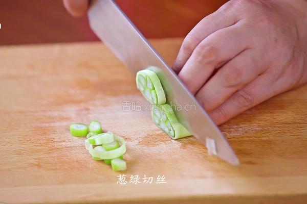 韩式牛肉年糕汤的做法图解5