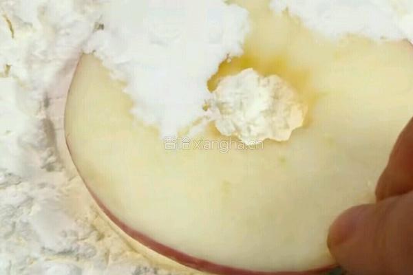 香炸苹果圈的做法图解3