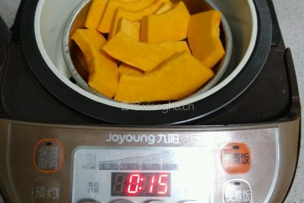 南瓜紫薯馒头的做法图解1