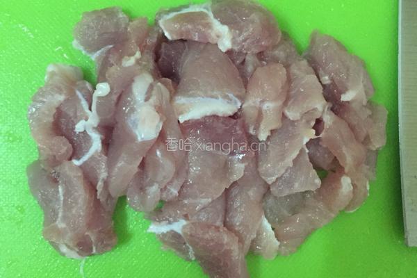 青椒炒肉片的做法图解2