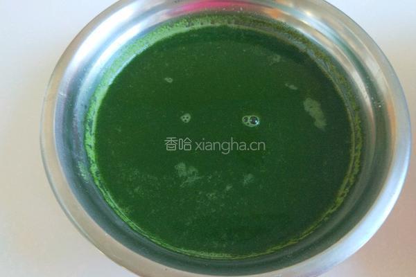 新文美食 菠菜玫瑰面点的做法图解2