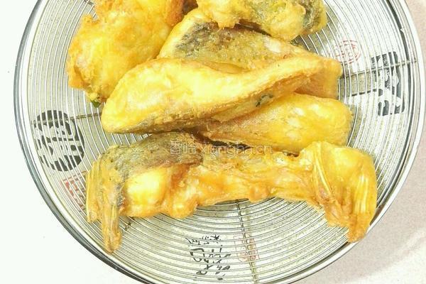 香辣脆酥炸鱼块的做法图解12