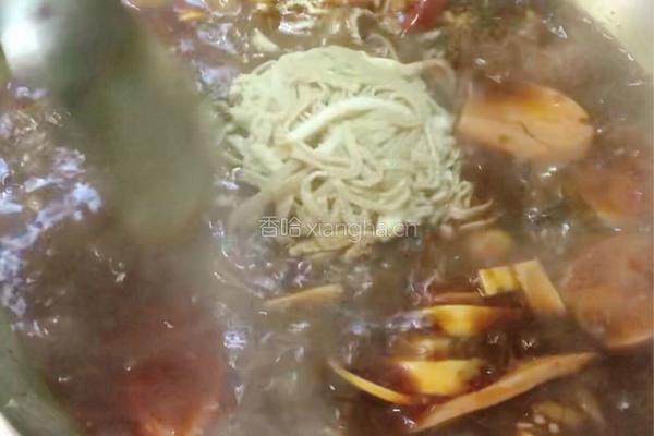 重庆地方特色菜—毛血旺的做法图解13