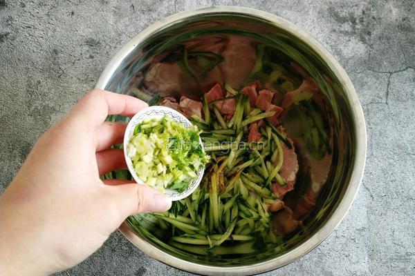 东北凉拌猪头肉的做法图解6