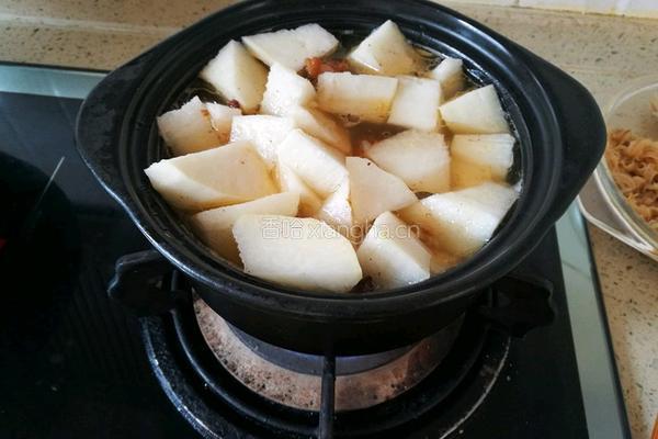 萝卜牛腩蘑菇煲的做法图解8