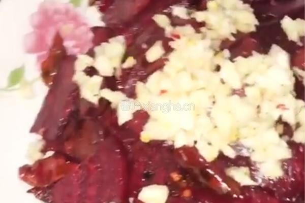 效果辣培根紫菜头的做法图解7