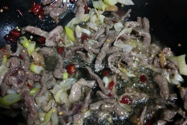 酸萝卜炒肉丝的做法图解3