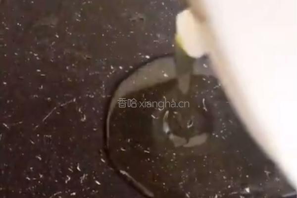 天津菜#虾酱炒鸡蛋的做法图解5