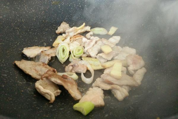 辣椒炒肉的做法图解3