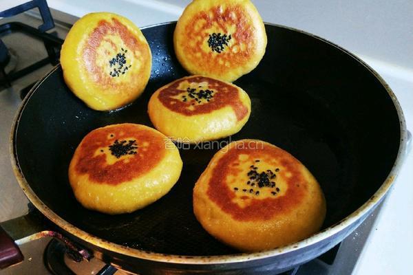 新文美食 南瓜红糖饼的做法图解16