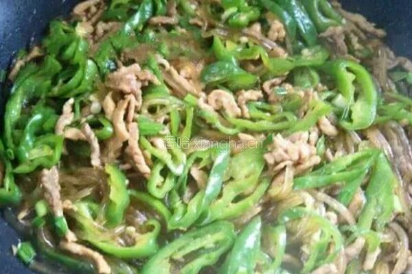 尖椒肉丝炒粉条的做法图解6