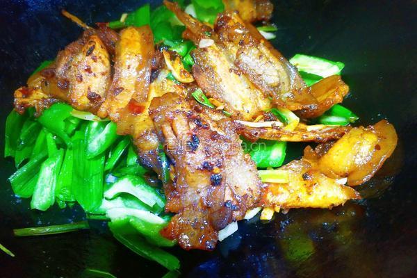 青蒜回锅肉的做法图解12