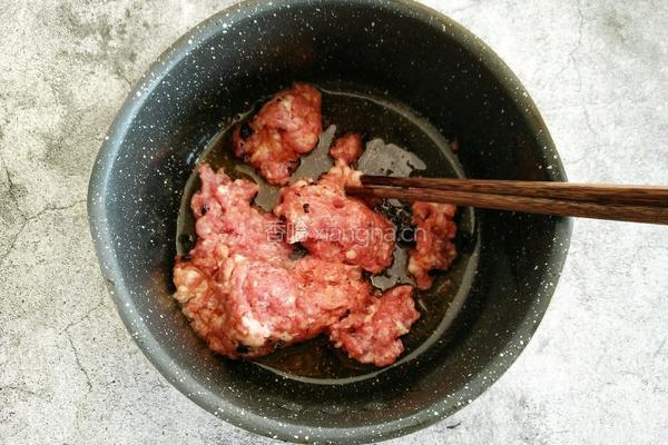 东北酸菜猪肉饺子的做法图解6