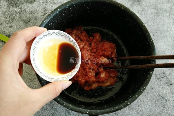 东北酸菜猪肉饺子的做法图解7