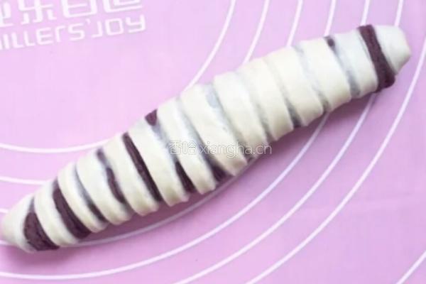 毛毛虫面包的做法图解5