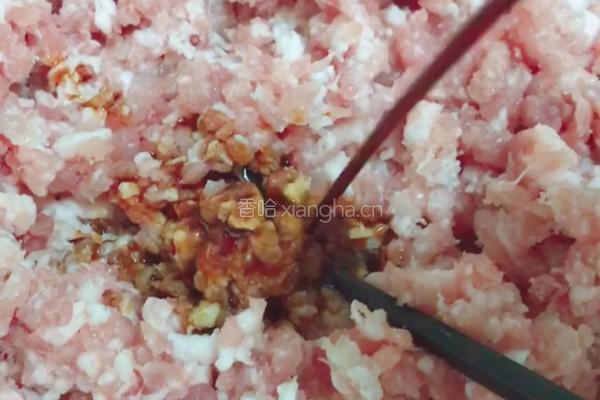 菜包肉丸的做法图解1