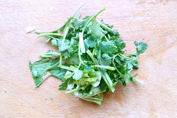 凉拌油豆皮的做法图解3