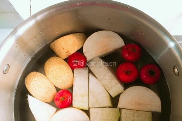 山楂萝卜梨冰糖水