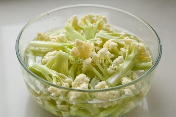 干煸有机花菜的做法图解1