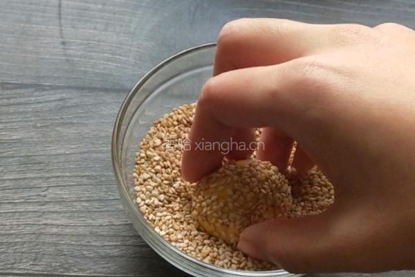 不到一分钟学会芝麻南瓜球软糯Q弹超简单零失败的做法图解9