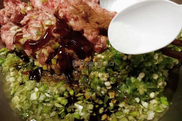 猪肉秋葵馅水饺的做法图解8