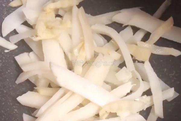 南宁－老友炒河粉的做法图解2