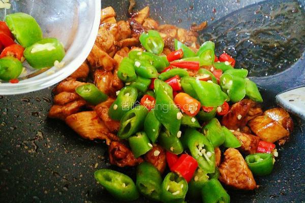 辣炒鸡丁的做法图解5