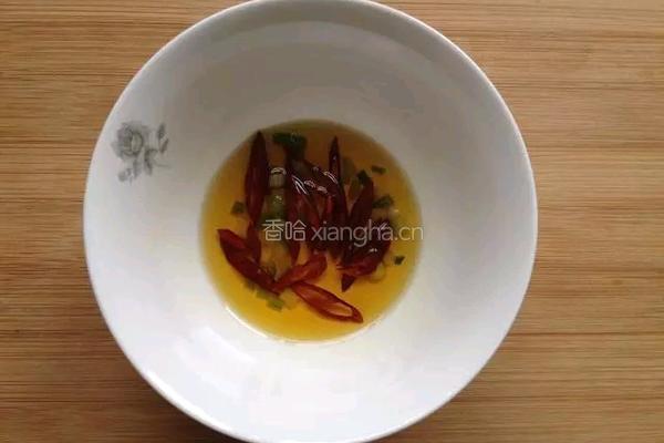 凉拌蓑衣黄瓜的做法图解7
