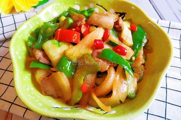 五花肉炒菜头的做法图解1
