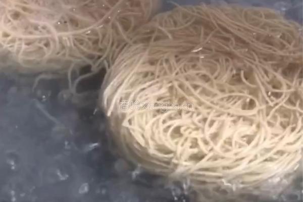 粤式－家常炒面的做法图解1