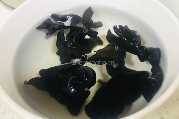 鲜味猴头菇的做法图解3