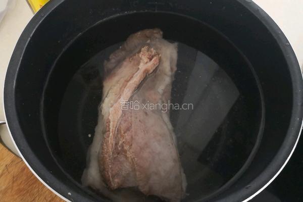 萝卜烧牛腩的做法图解3