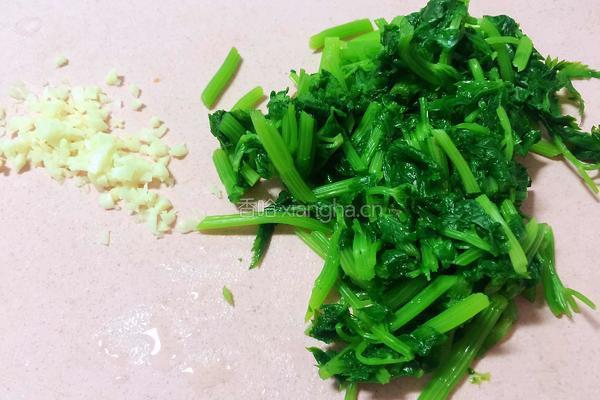 胡萝卜炝芹菜的做法图解7