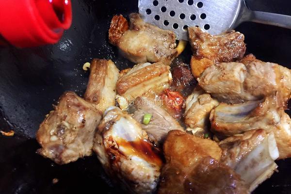 排骨粉条炖蘑菇的做法图解9