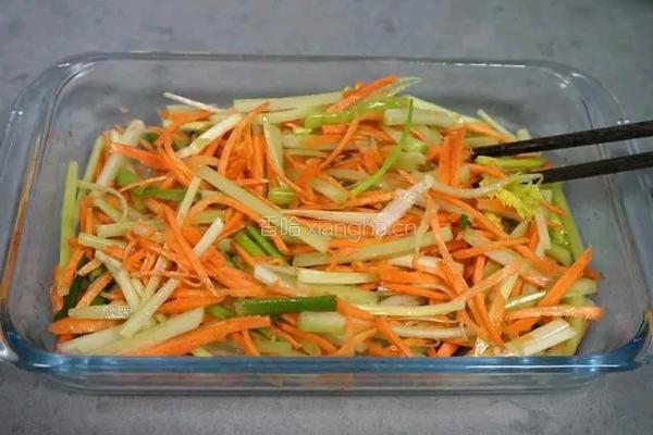 豆腐皮素菜卷的做法图解4