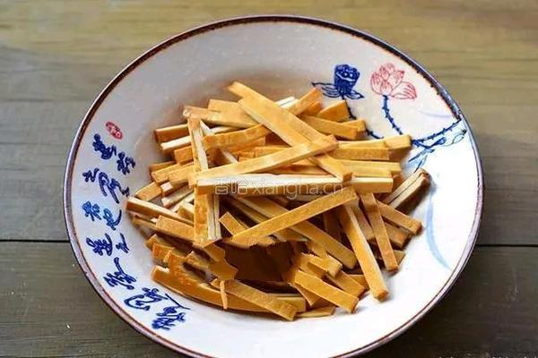 韭菜炒香干的做法图解2