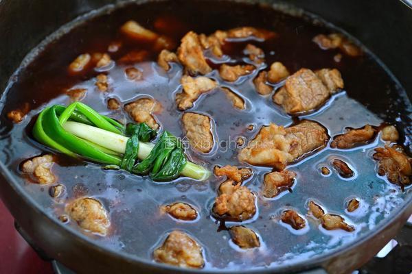 牛肉胡萝卜炖土豆的做法图解5