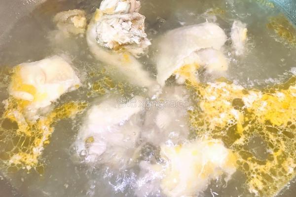 四川—核桃花炖土鸡的做法图解3