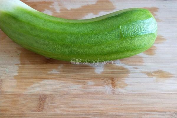 新文美食 花开富贵 清蒸青红萝卜的做法图解2