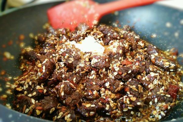麻辣孜然牛肉粒的做法图解10
