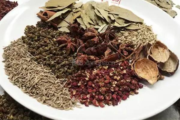 麻辣捞汁小海鲜的做法图解1