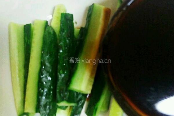 开胃糖醋黄瓜的做法图解7