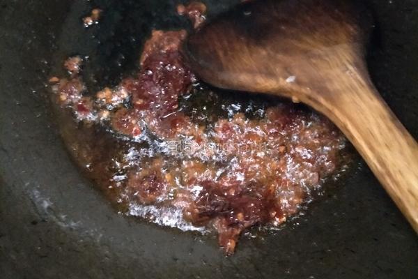 豆瓣酱烧平鱼的做法图解4