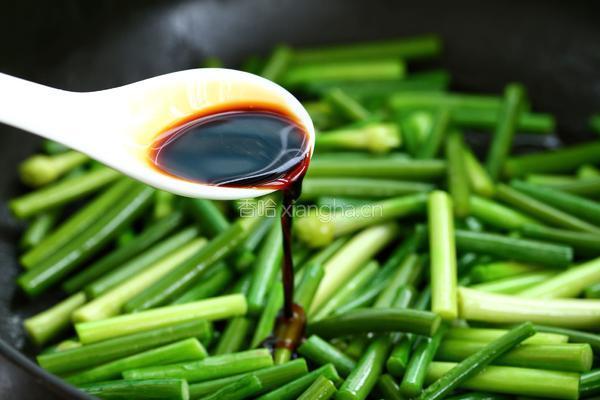 蒜苔炒肉的做法图解7