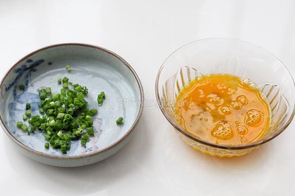 虾仁豆腐水蒸蛋的做法图解3