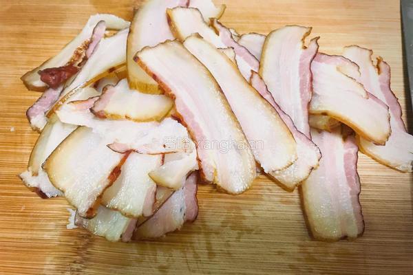 四川—蒜苔炒腊肉的做法图解5