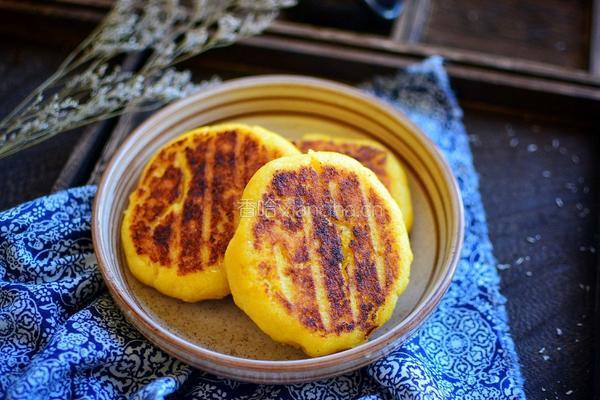 玉米面豆渣饼的做法图解9